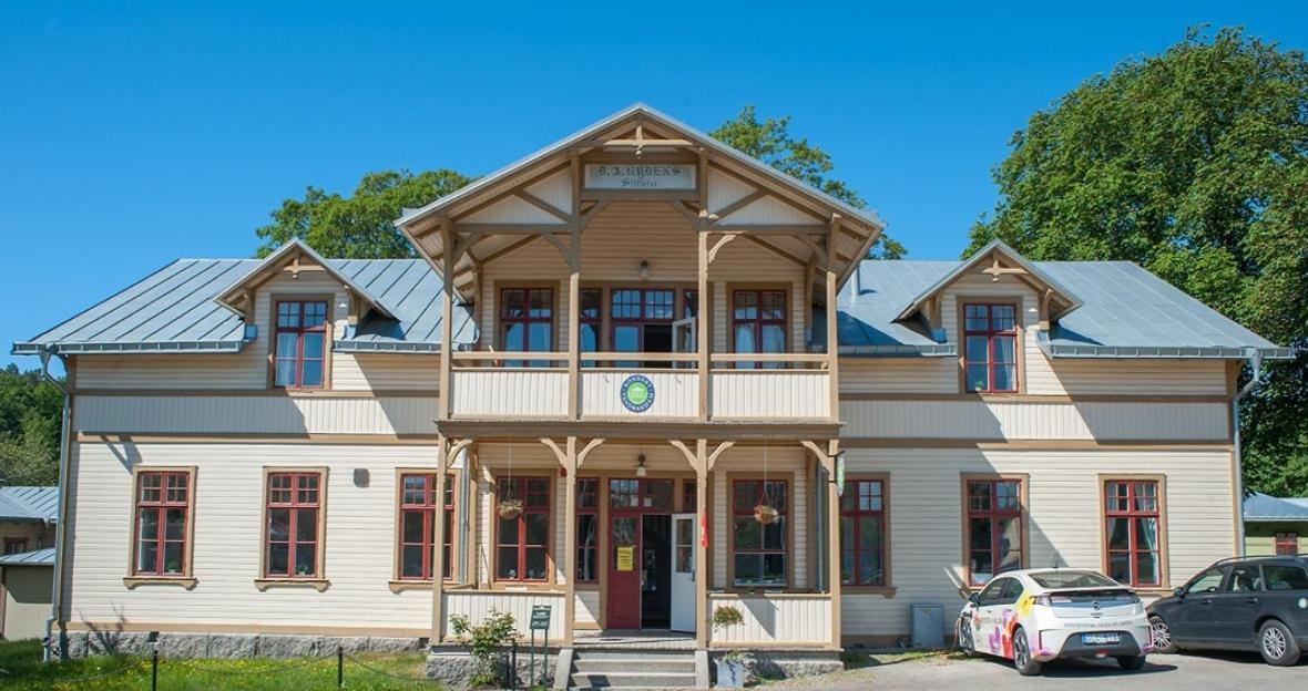 Ronneby Brunnspark Vandrarhem Och B&B Exterior foto