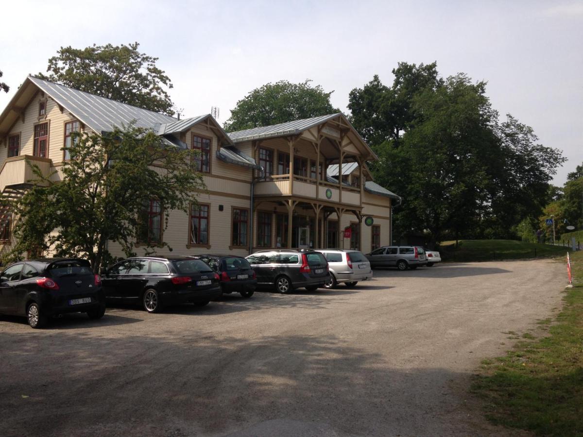 Ronneby Brunnspark Vandrarhem Och B&B Exterior foto